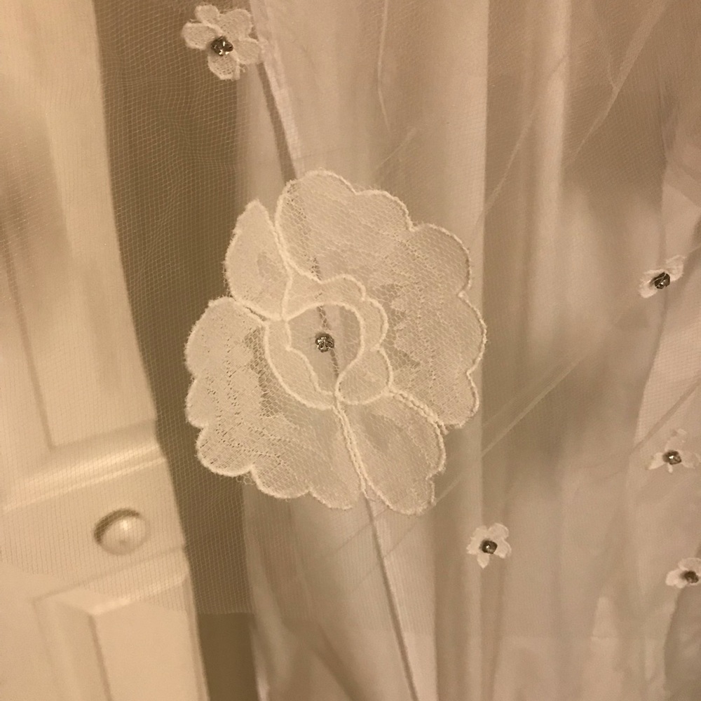Custom made wedding veil